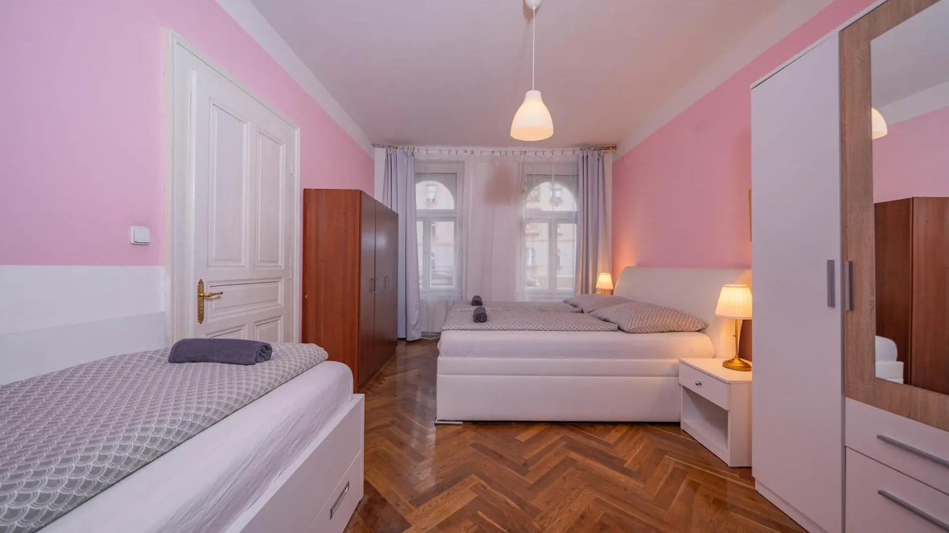 1 Bob'S Apartment - 2 Bedrooms And Living Room Prága